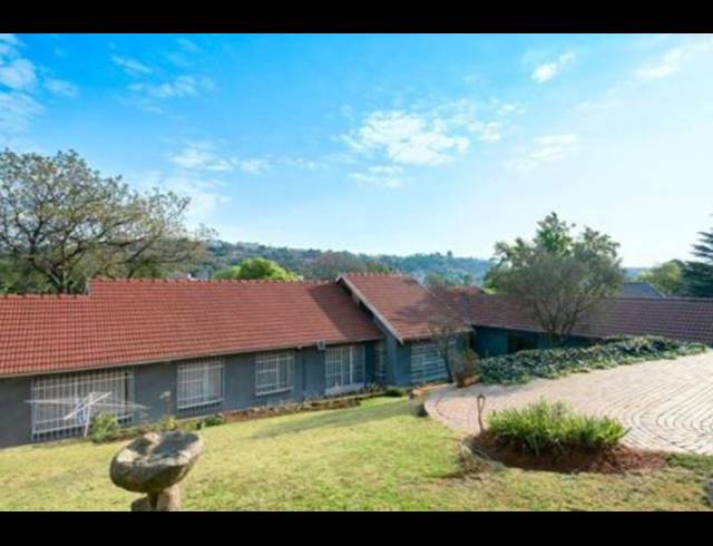 5 BEDROOM HOUSE FOR SALE IN QUELLERINA